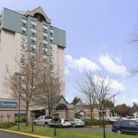 Travelodge Hotel By Wyndham Vancouver Airport Ричмънд Екстериор снимка